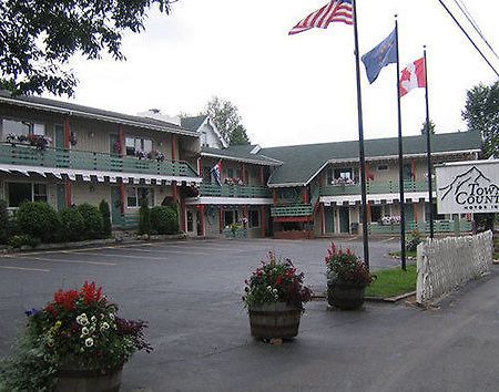 Town & Country Motor Inn Lake Placid Exterior photo