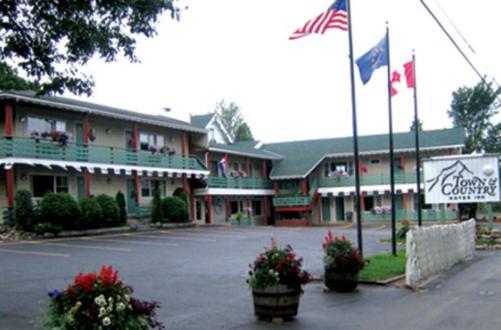 Town & Country Motor Inn Lake Placid Exterior photo